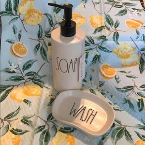Rae Dunn Bathroom set